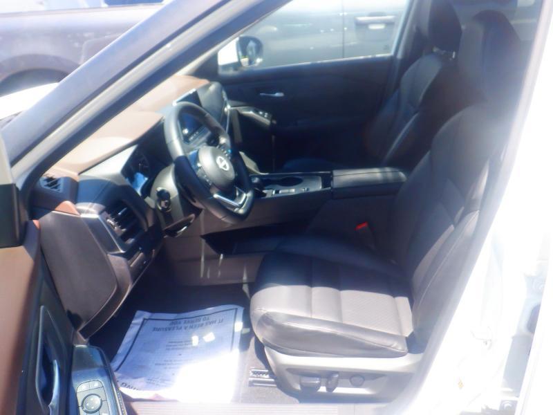 Nissan Rogue  2023