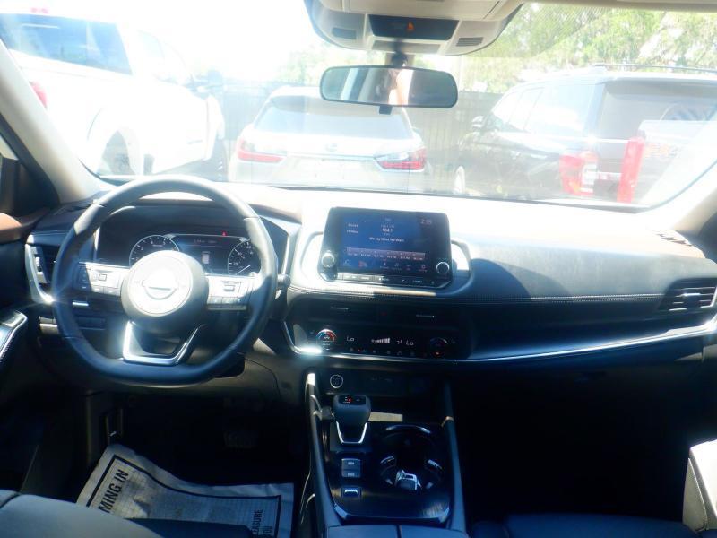 Nissan Rogue  2023