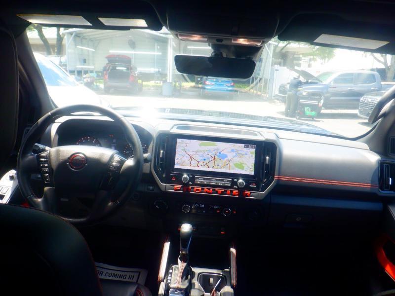 Nissan Frontier  2025