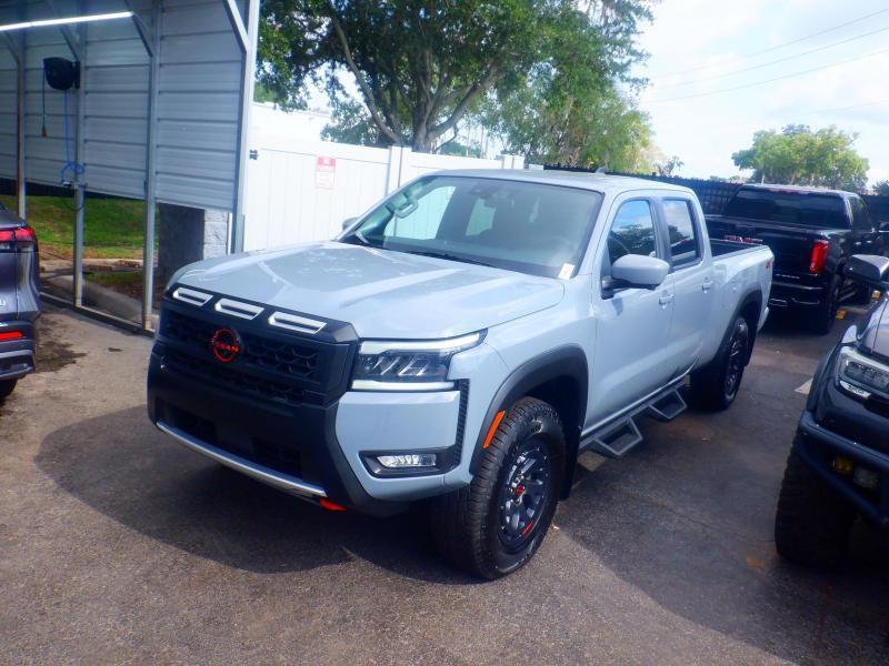 Nissan Frontier PRO-4X Crew Cab 4WD 2026