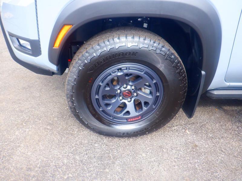 Nissan Frontier PRO-4X Crew Cab 4WD 2026