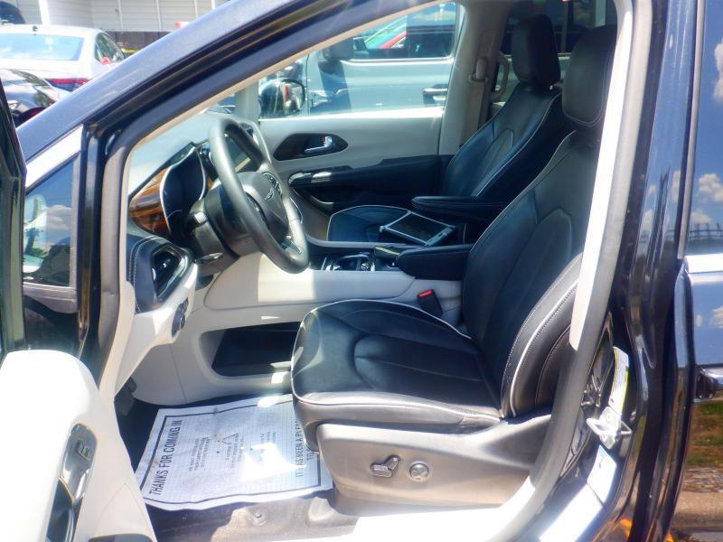 Chrysler Pacifica  2023