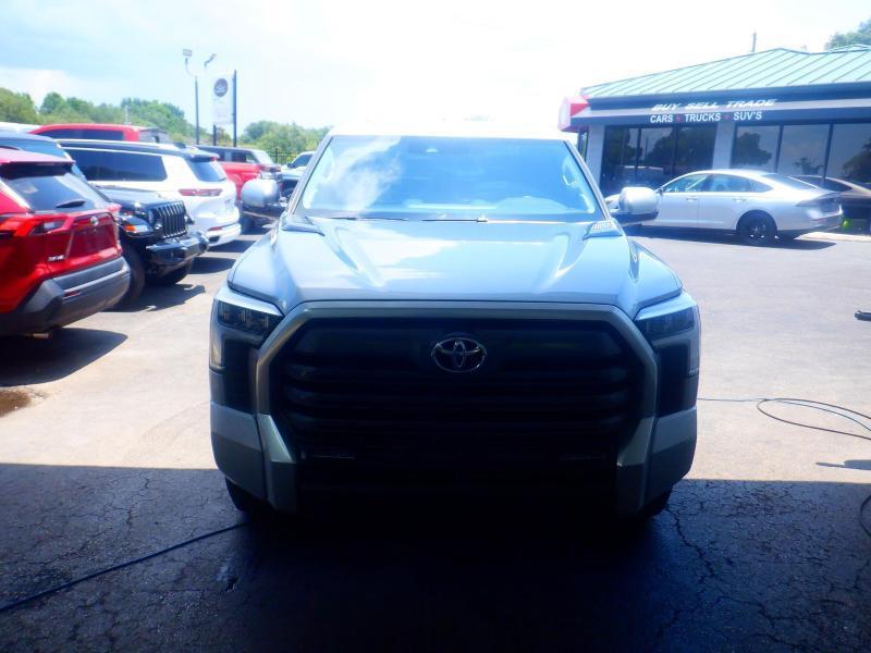Toyota Tundra  2024