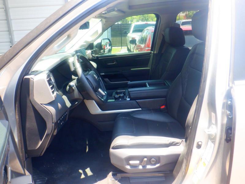 Toyota Tundra  2024