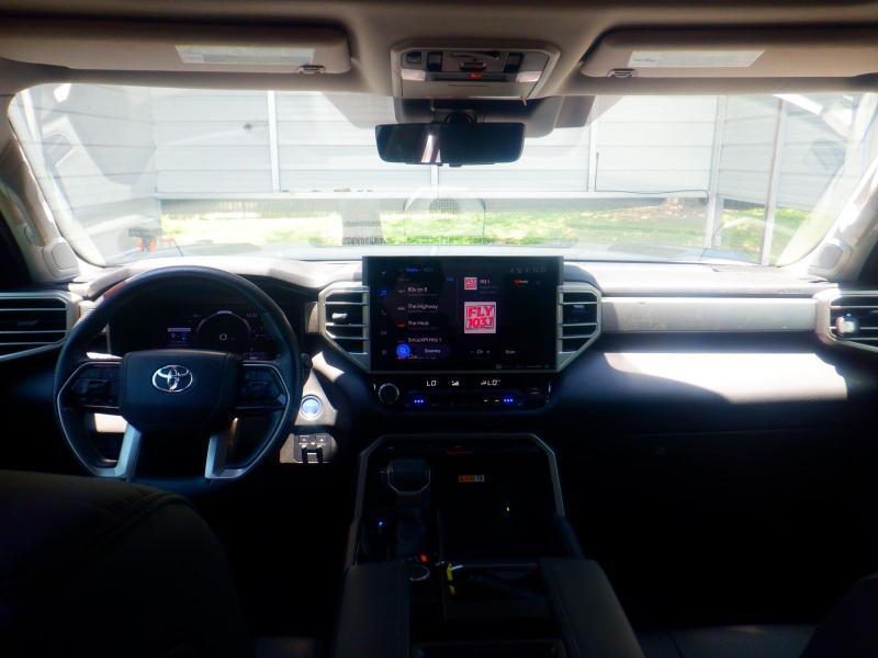 Toyota Tundra  2024