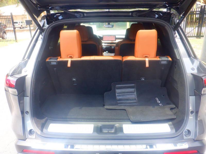 Infiniti QX60  2023