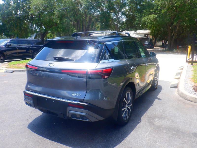Infiniti QX60  2023