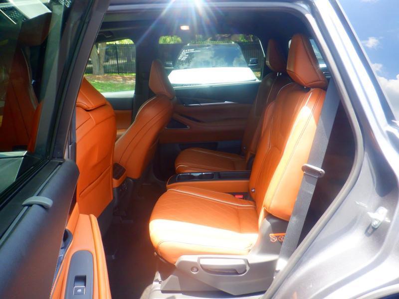 Infiniti QX60  2023