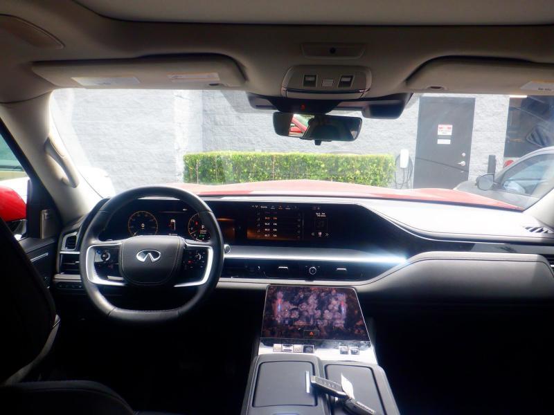 Infiniti QX80  2025