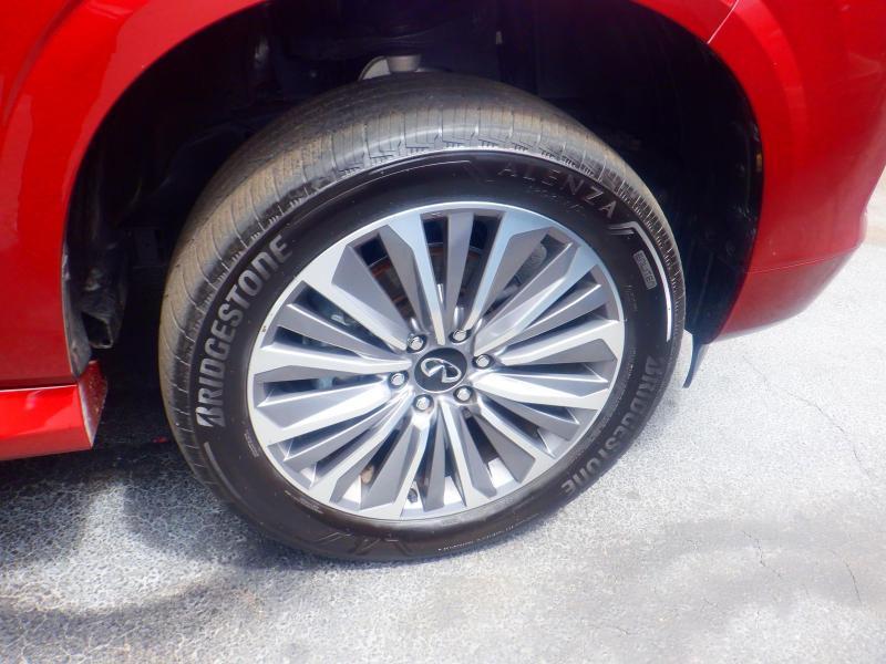 Infiniti QX80  2025