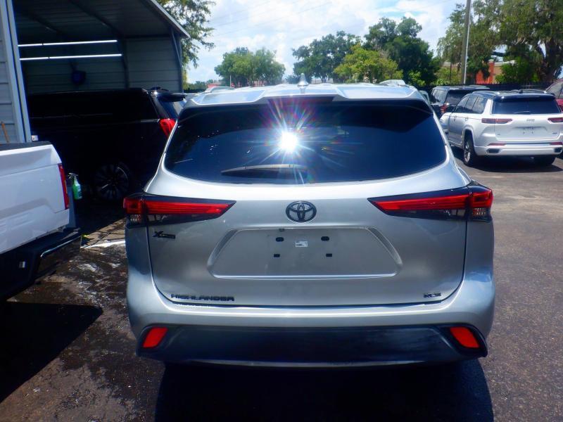 Toyota Highlander XLE 2023
