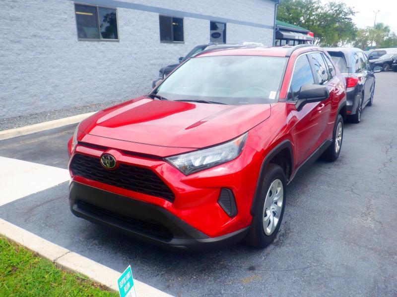 Toyota RAV4 LE 2020