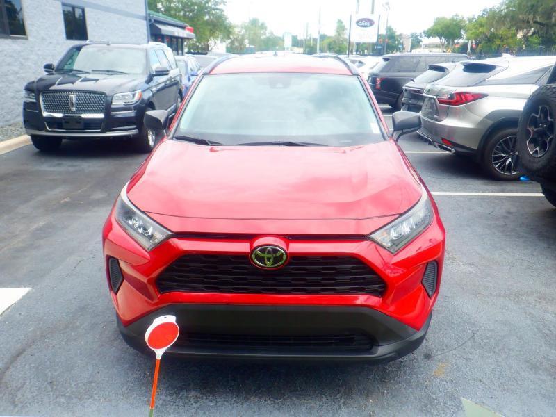 Toyota RAV4 LE 2020