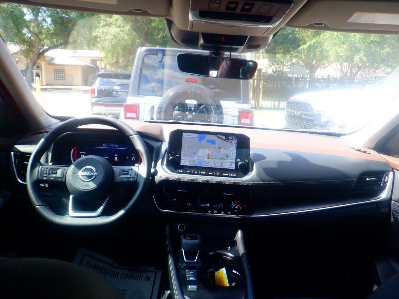 Nissan Rogue  2023