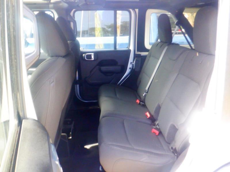 Jeep Wrangler Unlimited Sport Altitude 2023
