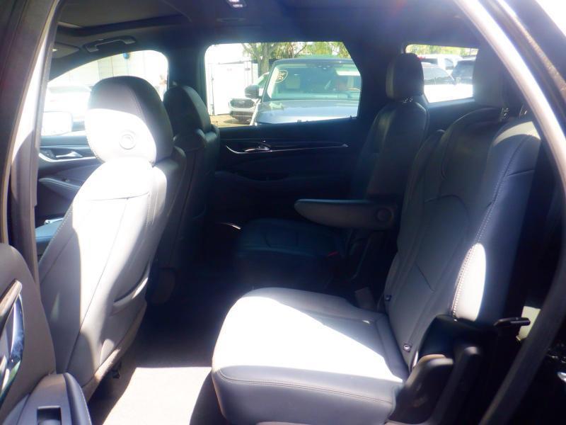 Buick Enclave  2023
