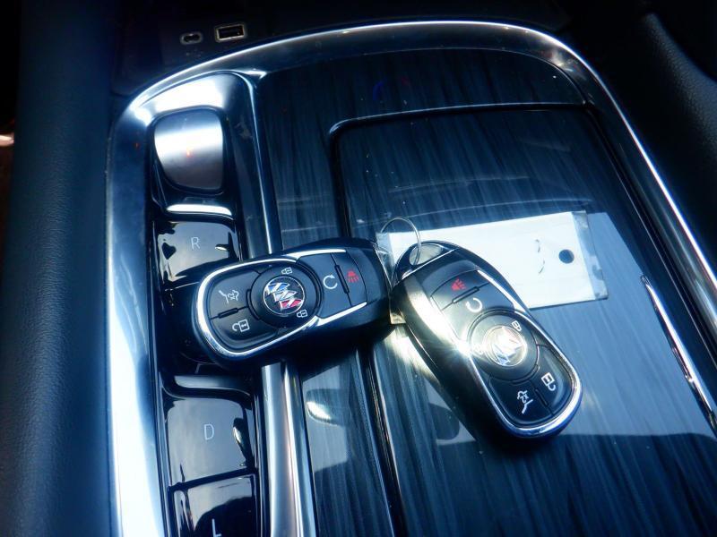 Buick Enclave  2023