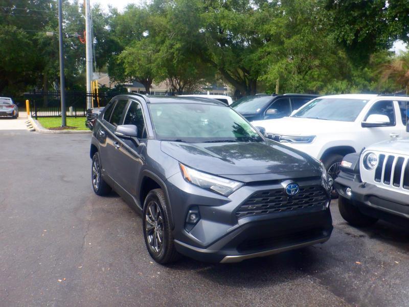 Toyota RAV4 Hybrid Limited AWD 2024