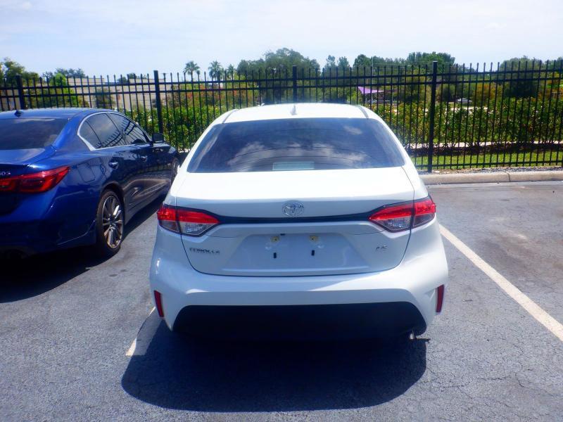 Toyota Corolla LE 2025