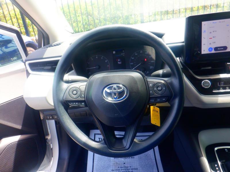 Toyota Corolla LE 2025