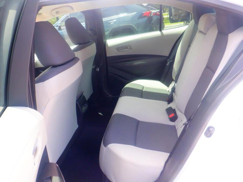 Toyota Corolla LE 2025