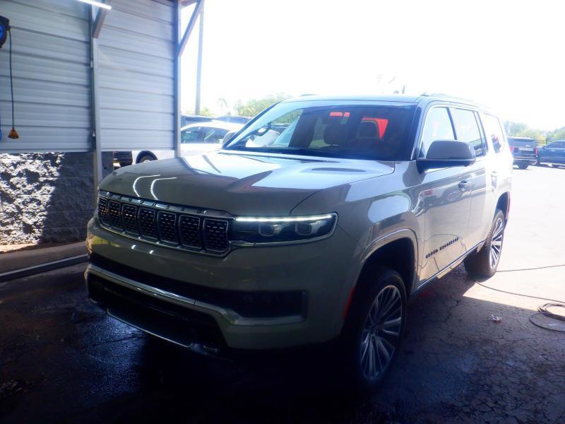 Jeep Grand Wagoneer  2022