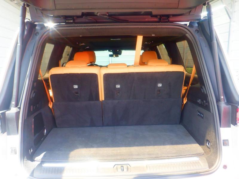 Jeep Grand Wagoneer  2022