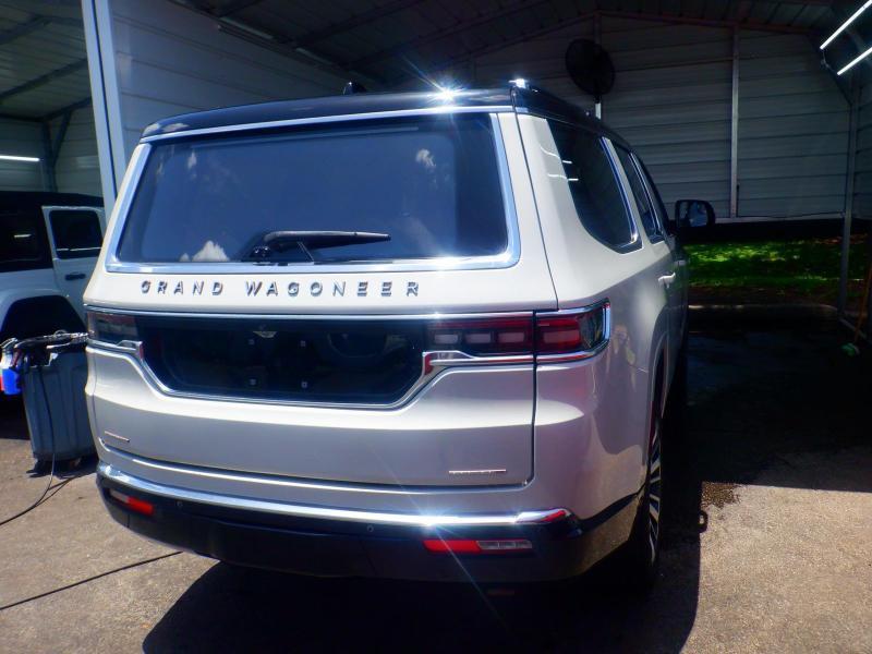 Jeep Grand Wagoneer  2022