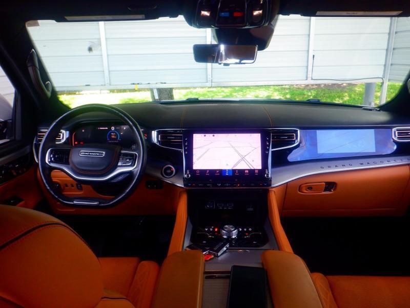 Jeep Grand Wagoneer  2022