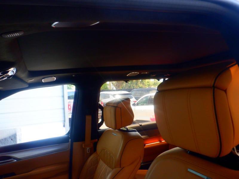 Jeep Grand Wagoneer  2022