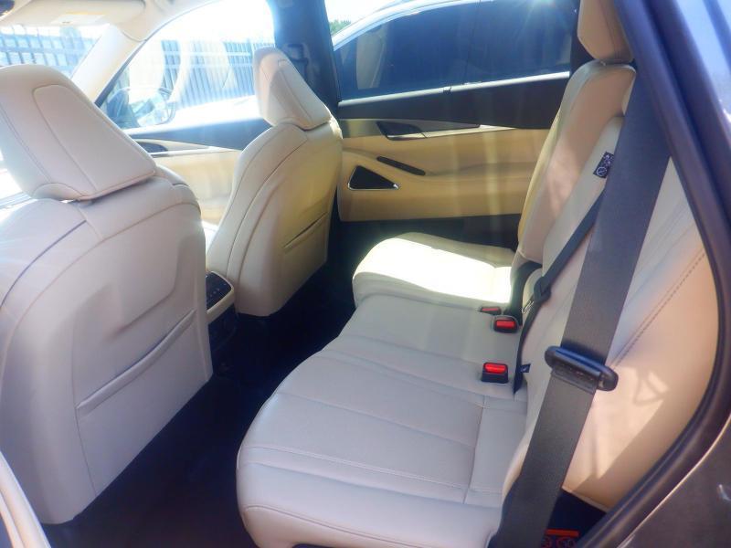 Infiniti QX60  2023