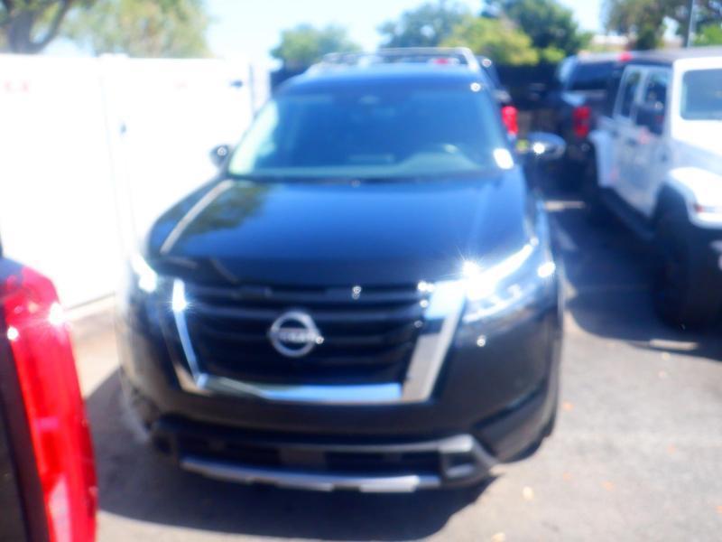 Nissan Pathfinder  2025