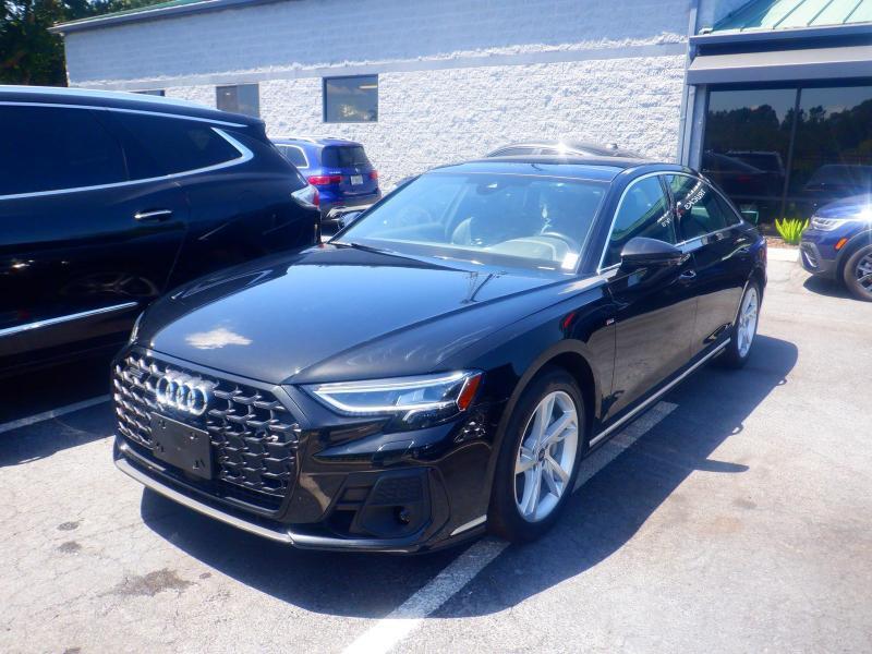 Audi A8  2023