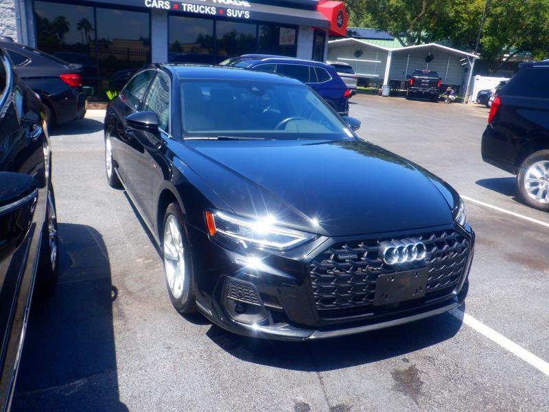 Audi A8  2023
