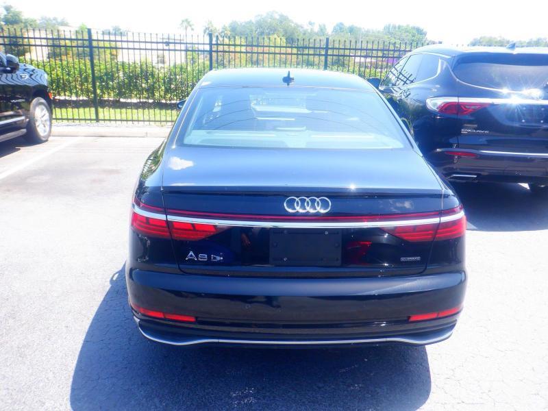 Audi A8  2023