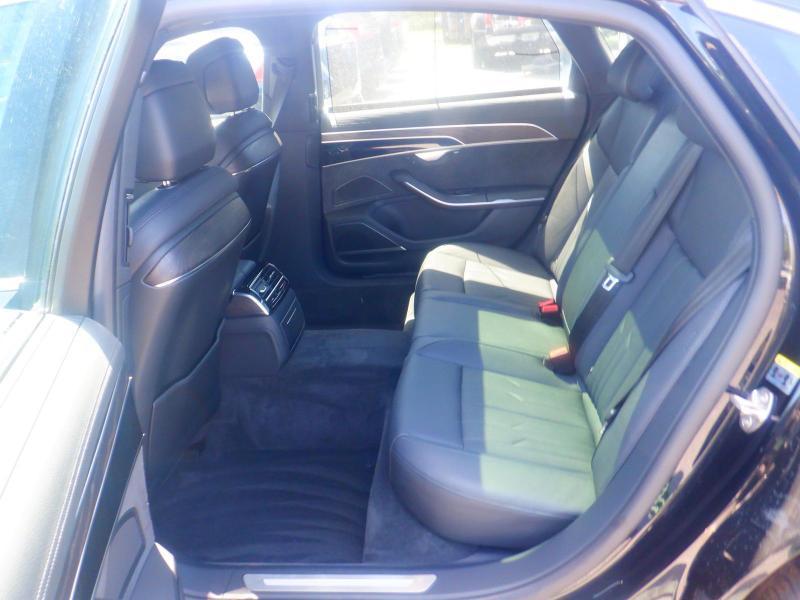 Audi A8  2023