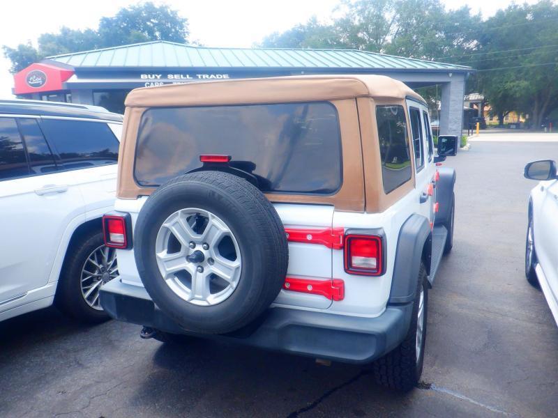 Jeep Wrangler  2022
