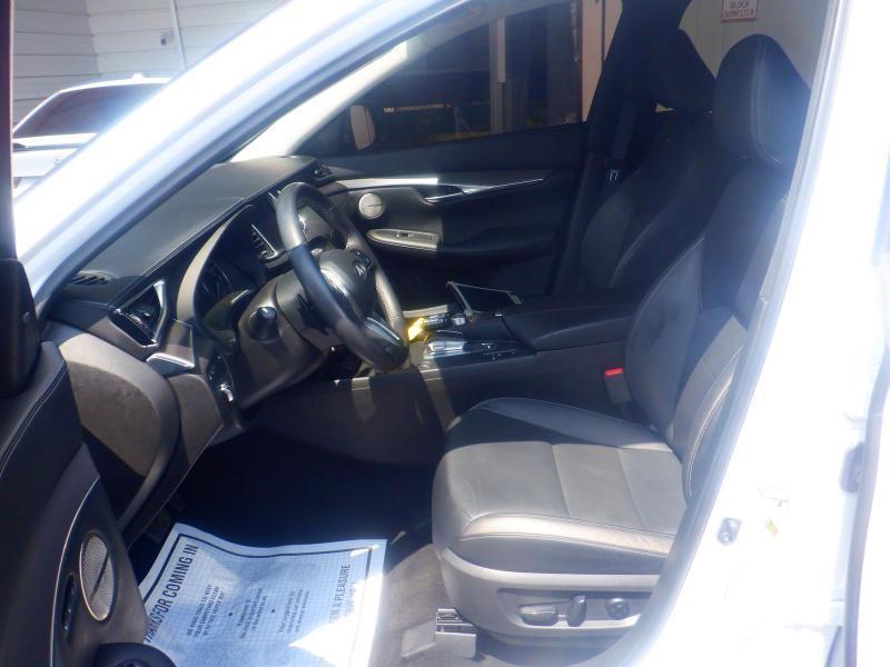 Infiniti QX50 LUXE 2023