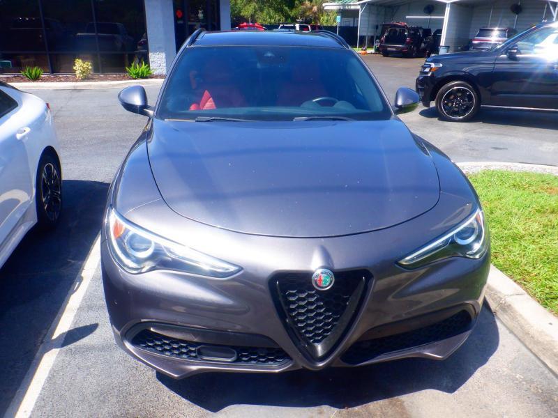 Alfa Romeo Stelvio  2023
