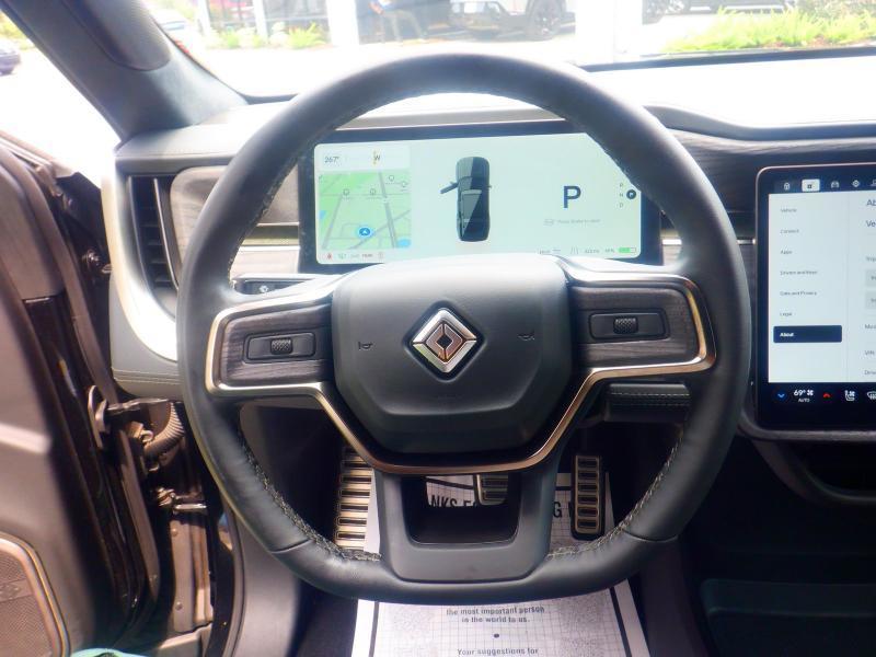 Rivian R1S  2024