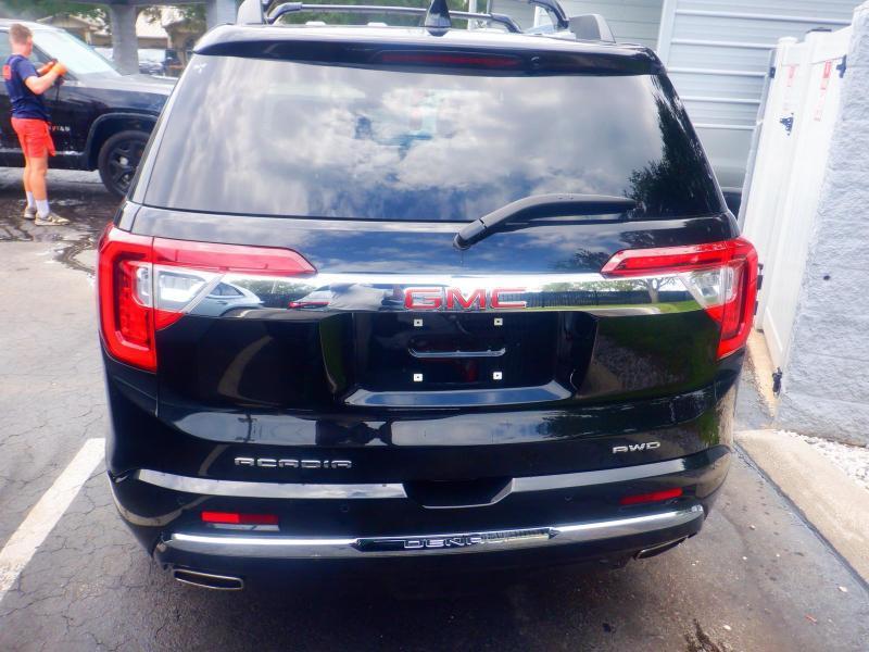 GMC Acadia Denali AWD 2023