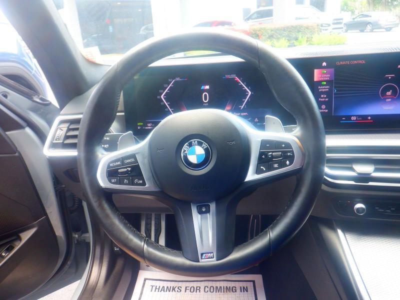 BMW 3-Series  2024