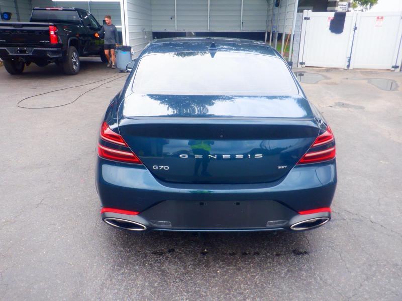 Genesis G70  2022