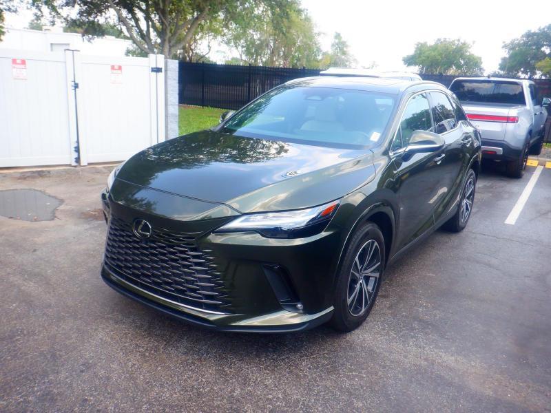 Lexus RX  2024