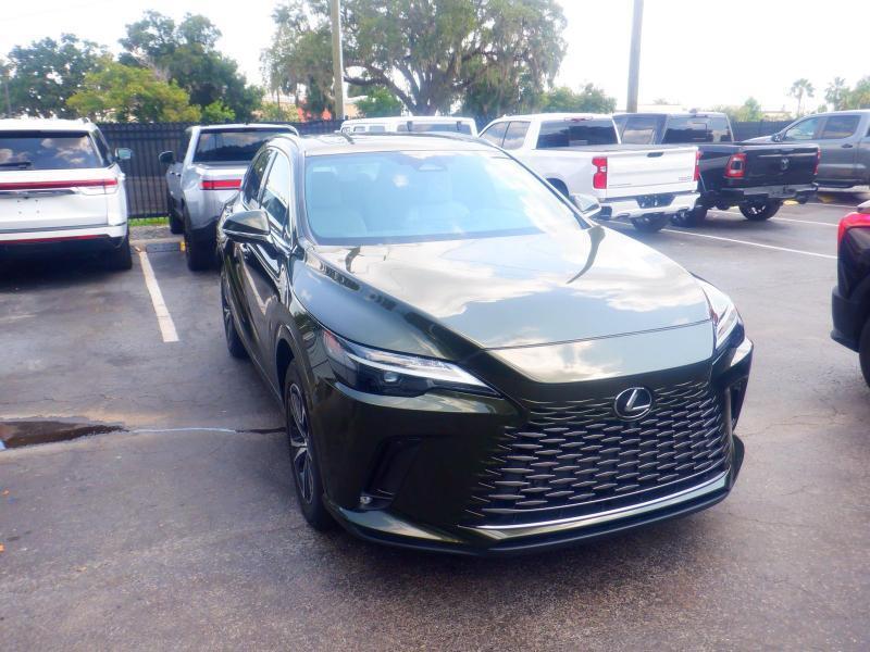 Lexus RX  2024