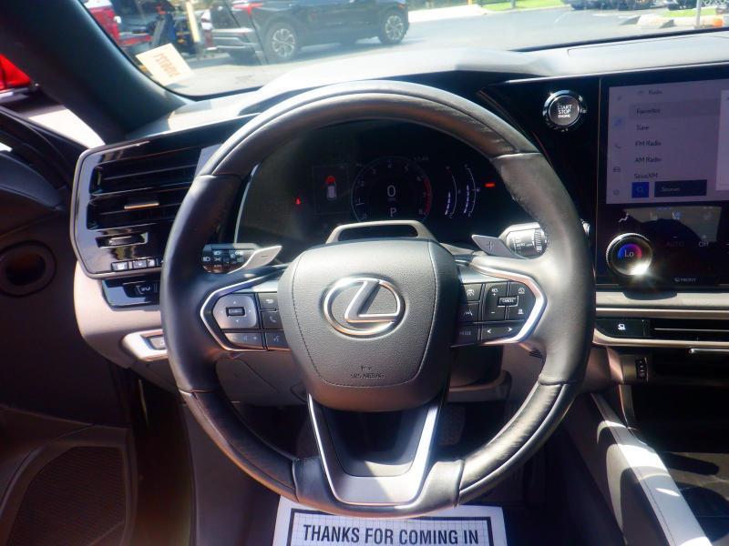 Lexus RX  2024