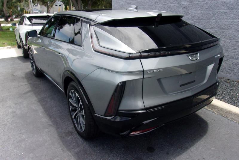 Cadillac Lyriq  2024