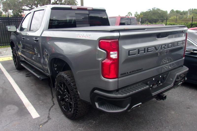 Chevrolet Silverado 1500  2021