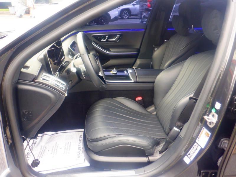 Mercedes-Benz S-Class  2023