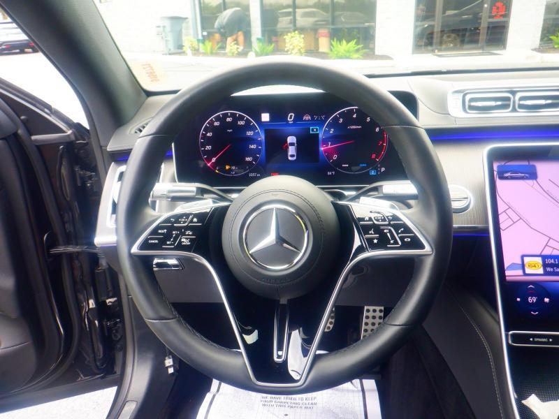 Mercedes-Benz S-Class  2023